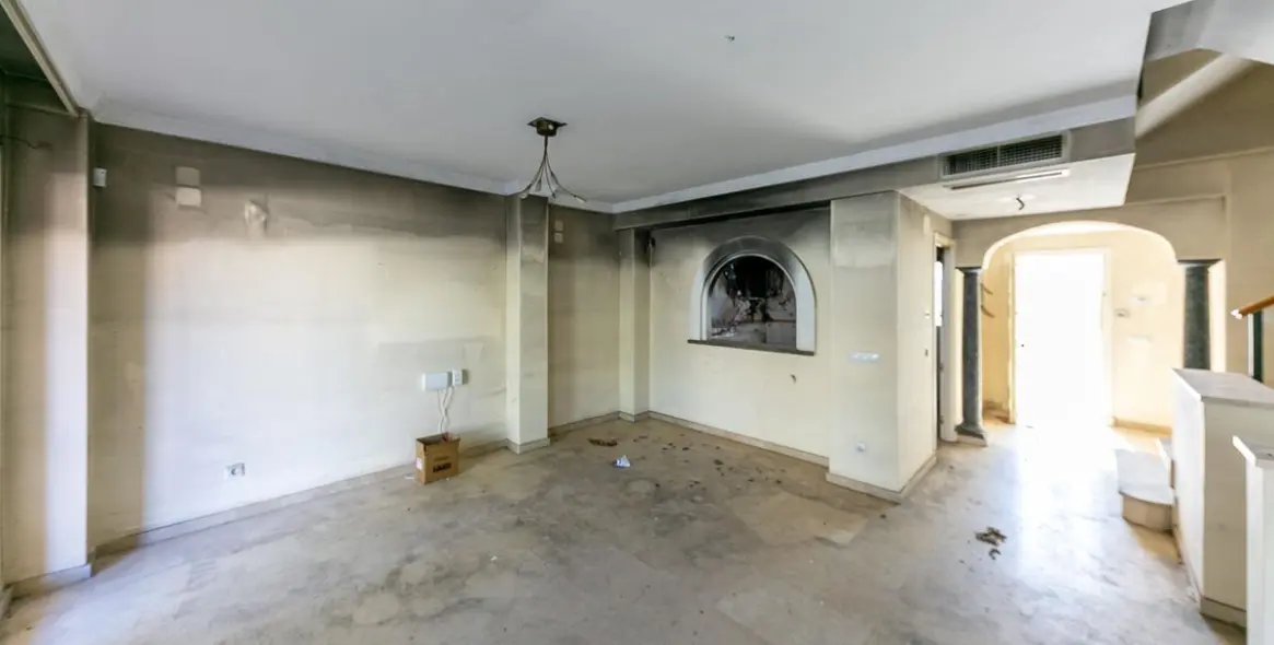 Sale of townhouse in La Duquesa 30