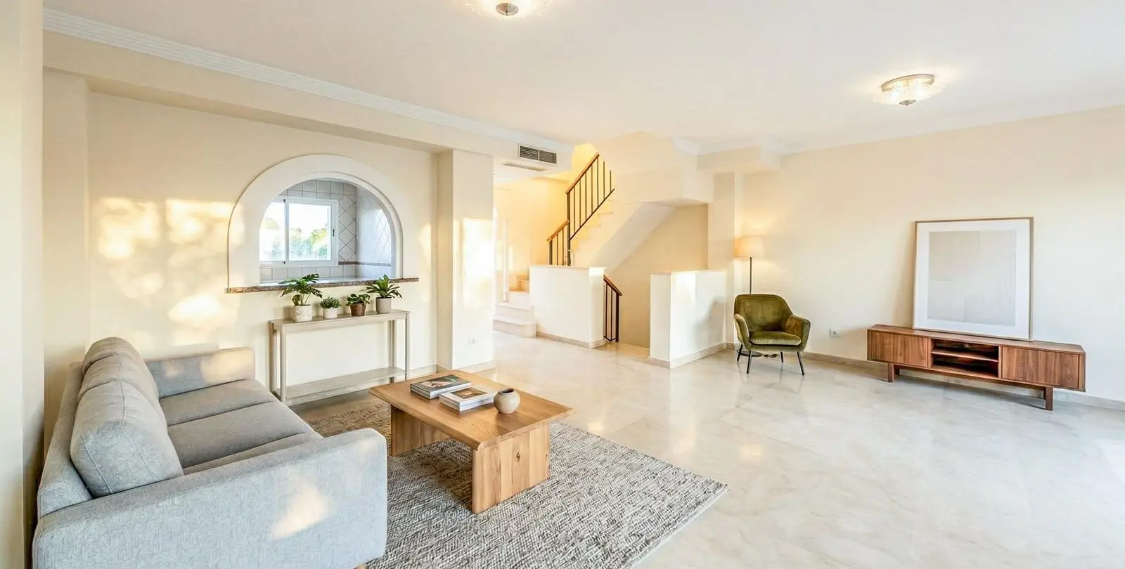 Sale of townhouse in La Duquesa 5