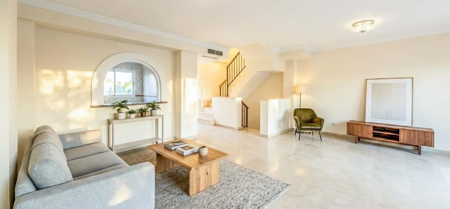 Sale of townhouse in La Duquesa 4