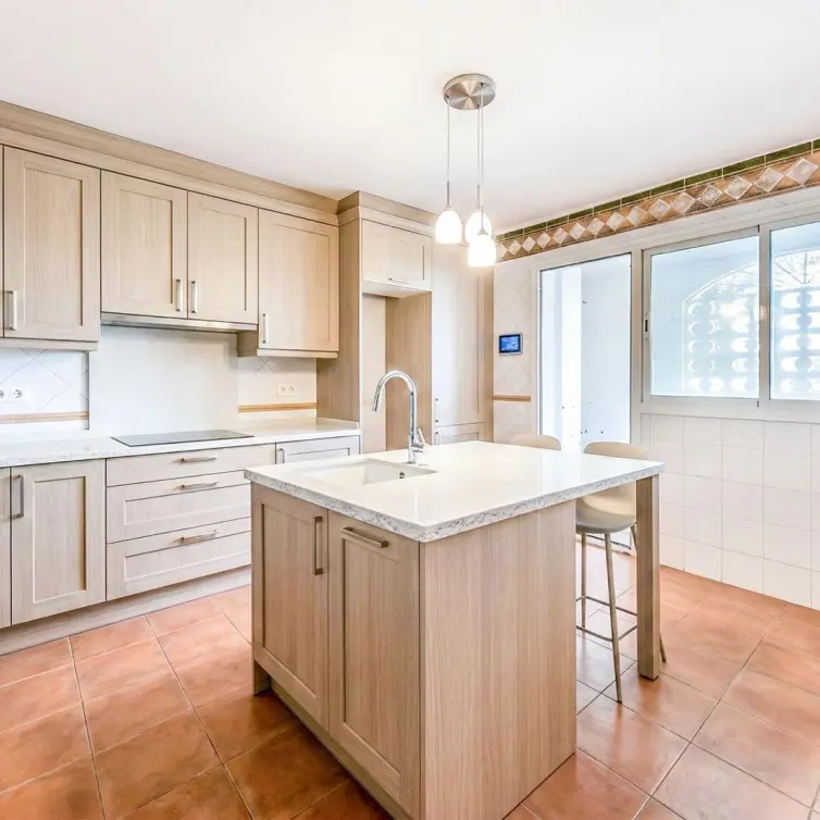 Sale of townhouse in La Duquesa