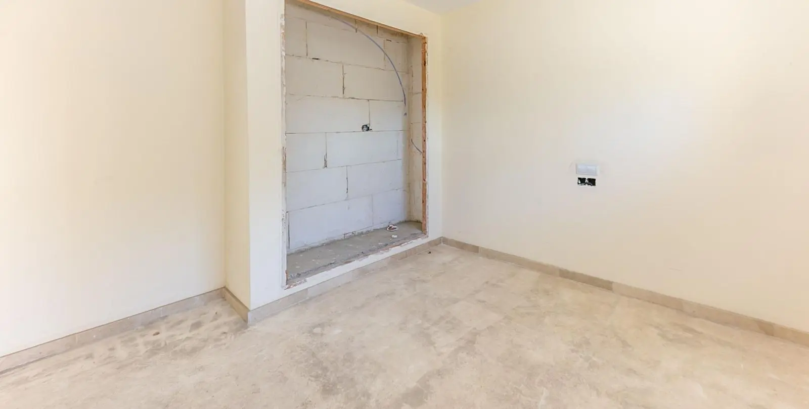 Sale of townhouse in La Duquesa 54