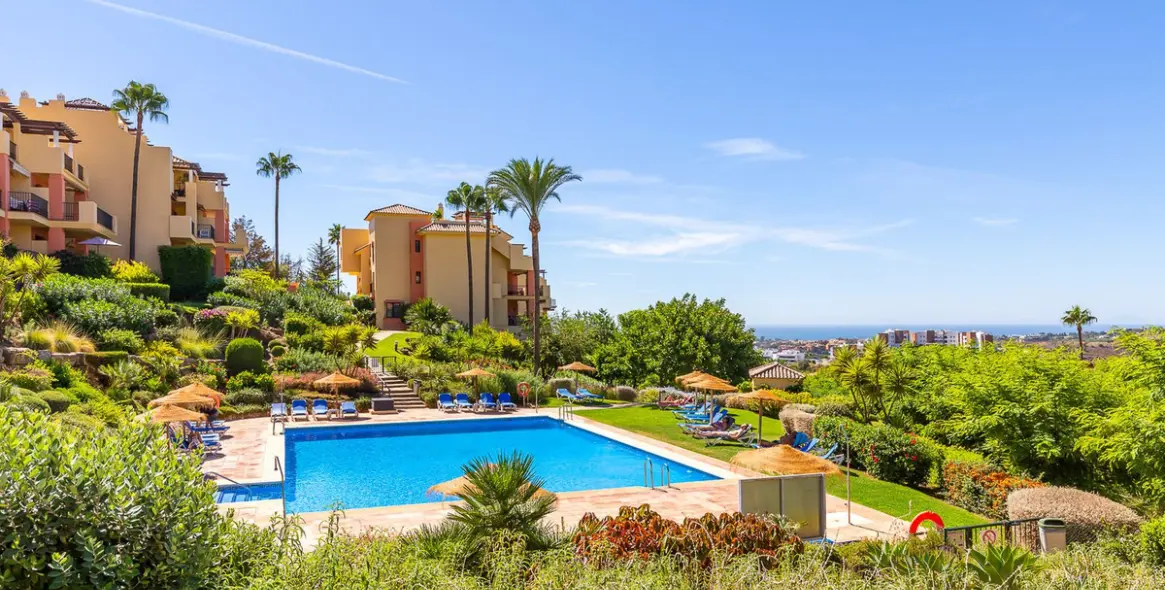 Продажа апартаментов на первом этаже в Los Arqueros 1