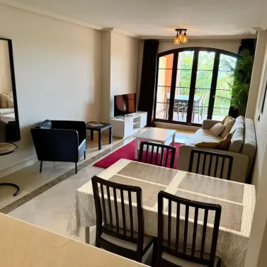 Продажа апартаментов на первом этаже в Los Arqueros