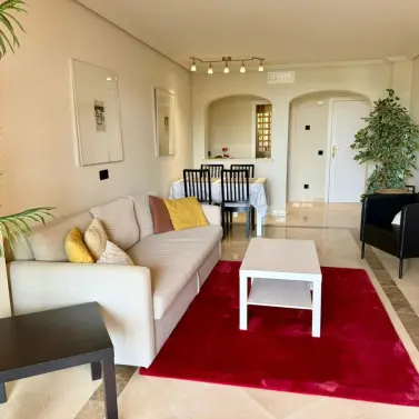 Продажа апартаментов на первом этаже в Los Arqueros