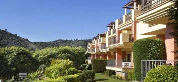 Продажа апартаментов на первом этаже в Los Arqueros 4