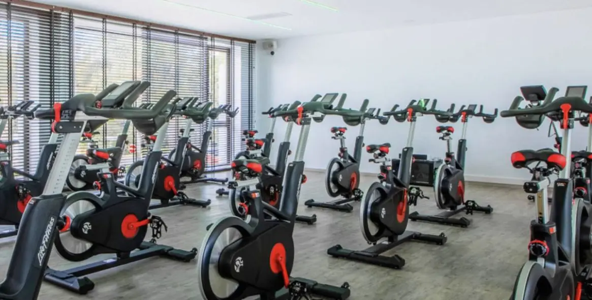 Продажа апартаментов на первом этаже в Los Arqueros 25