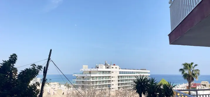 Sale of middle floor apartment in Torremolinos 0