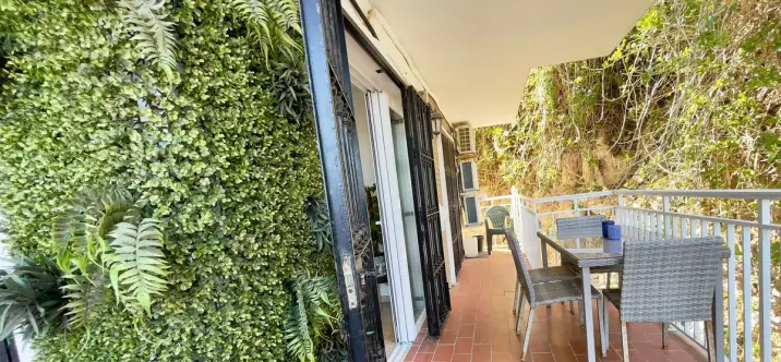 Sale of middle floor apartment in Torremolinos 2