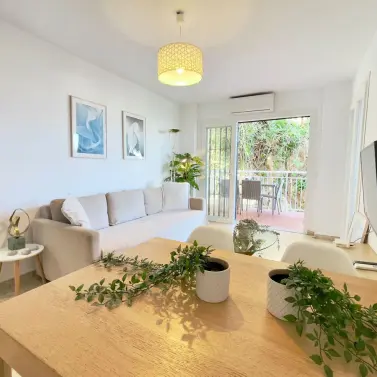 Sale of middle floor apartment in Torremolinos