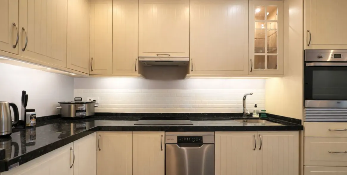 Sale of middle floor apartment in El Faro 4