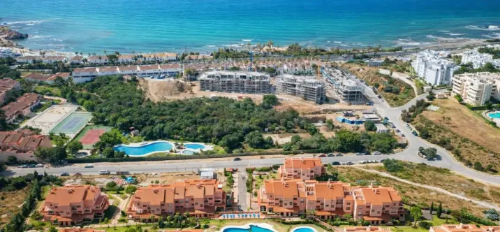 Sale of middle floor apartment in El Faro 4