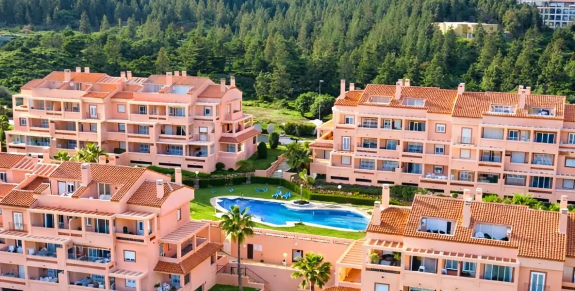 Продажа апартаментов на среднем этаже в Mijas Costa 26