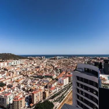 Продажа апартаментов на среднем этаже в Málaga Centro