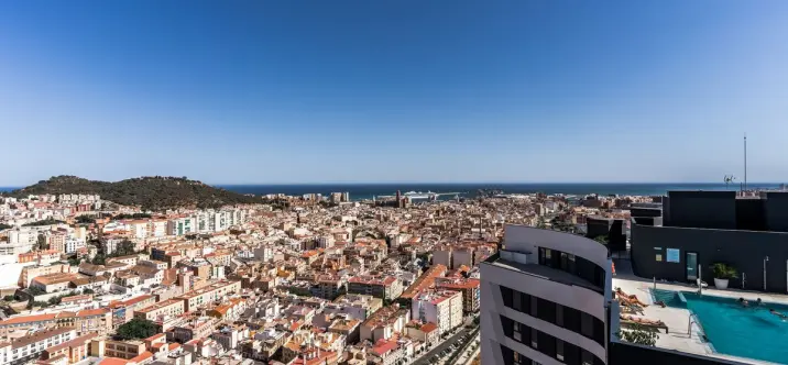 Продажа апартаментов на среднем этаже в Málaga Centro 1