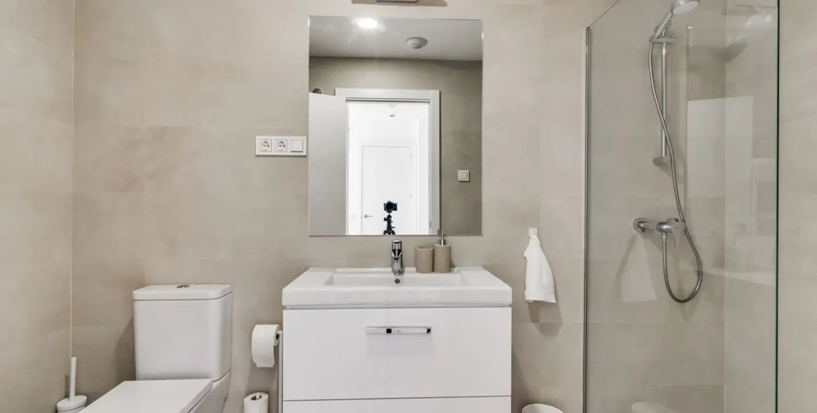 Продажа апартаментов на среднем этаже в Málaga Centro 9