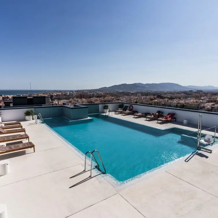 Продажа апартаментов на среднем этаже в Málaga Centro