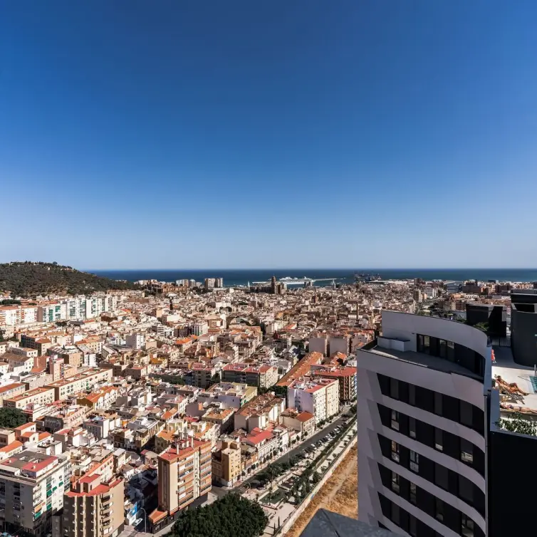 Продажа апартаментов на среднем этаже в Málaga Centro