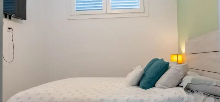 Sale of middle floor apartment in Higueron 2