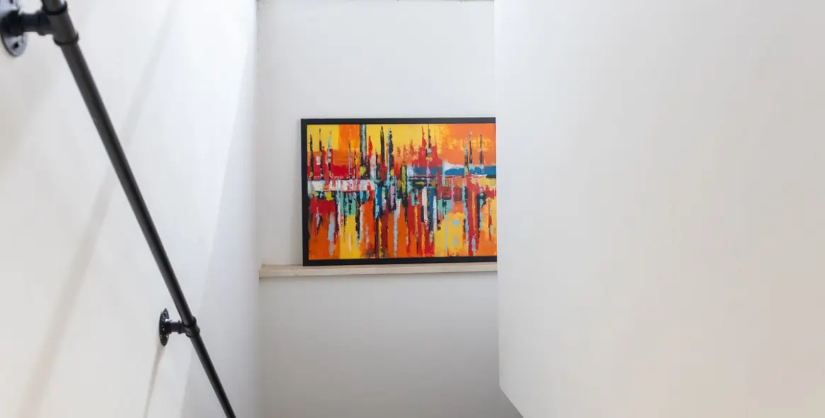 Sale of middle floor apartment in Higueron 10