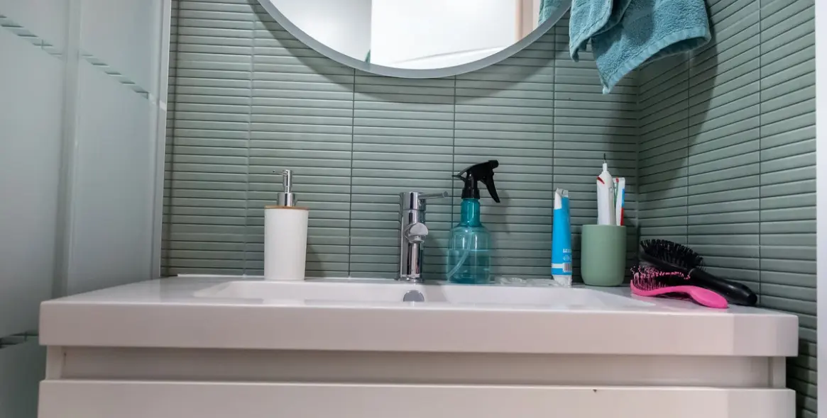 Venta de apartamento en planta media en Higueron 31