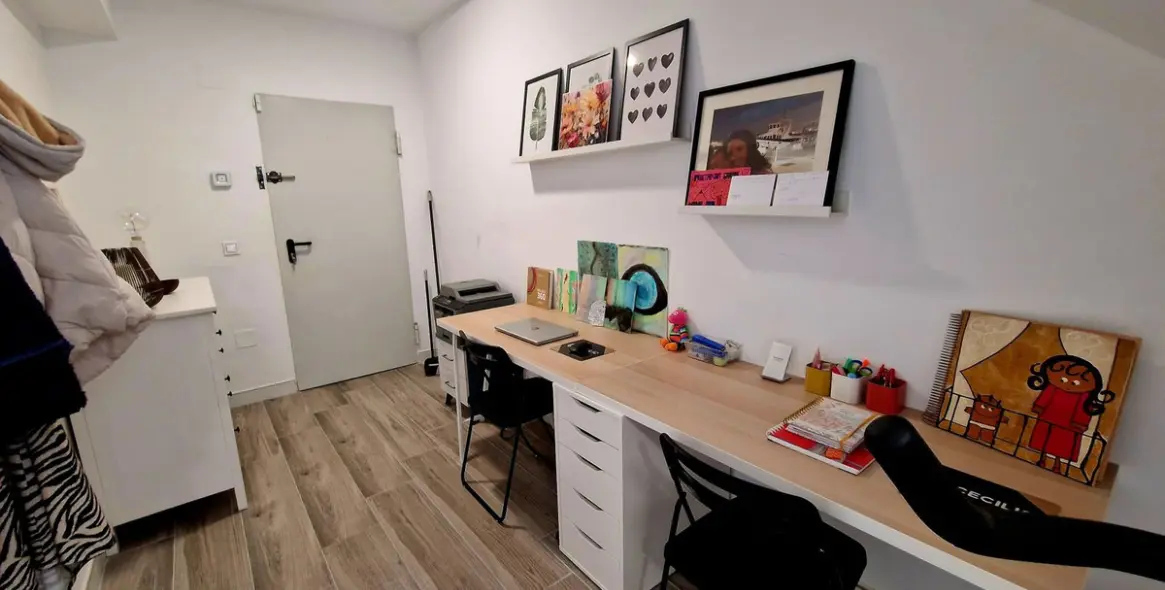 Venta de apartamento en planta media en Higueron 64