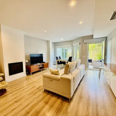 Продажа таунхауса в Alhaurín de la Torre