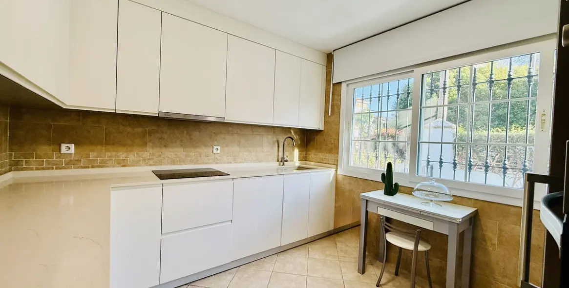 Продажа таунхауса в Alhaurín de la Torre 7