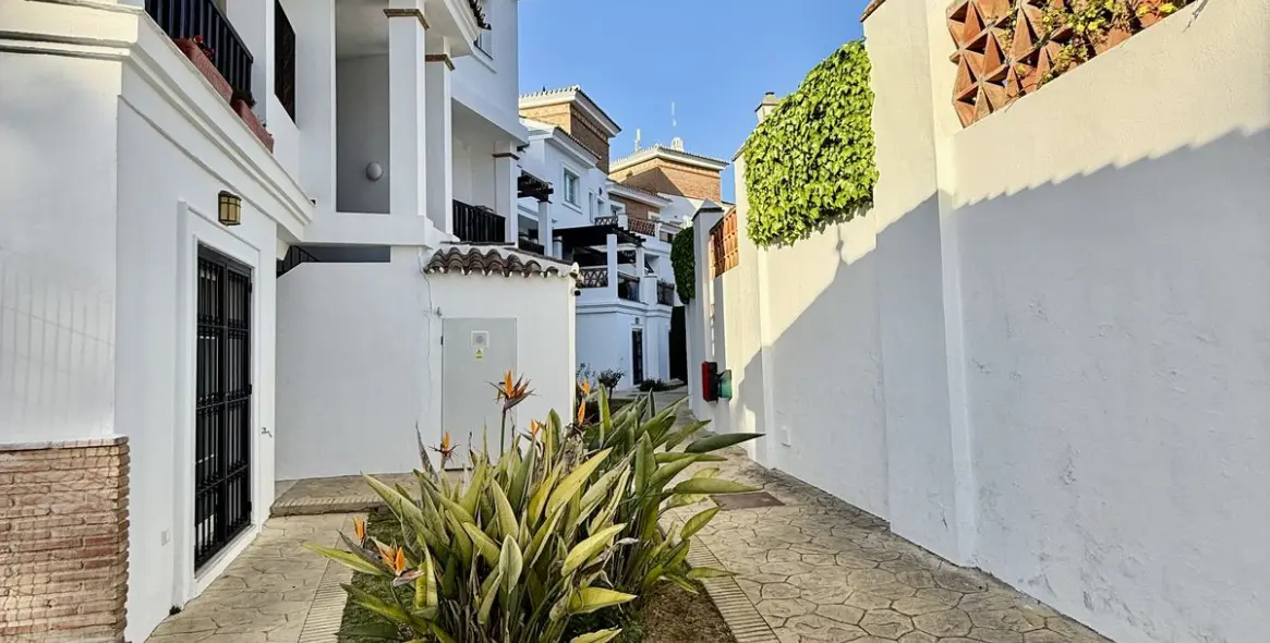 Продажа таунхауса в Alhaurín de la Torre 32