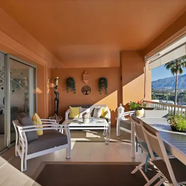 Sale of middle floor apartment in Atalaya