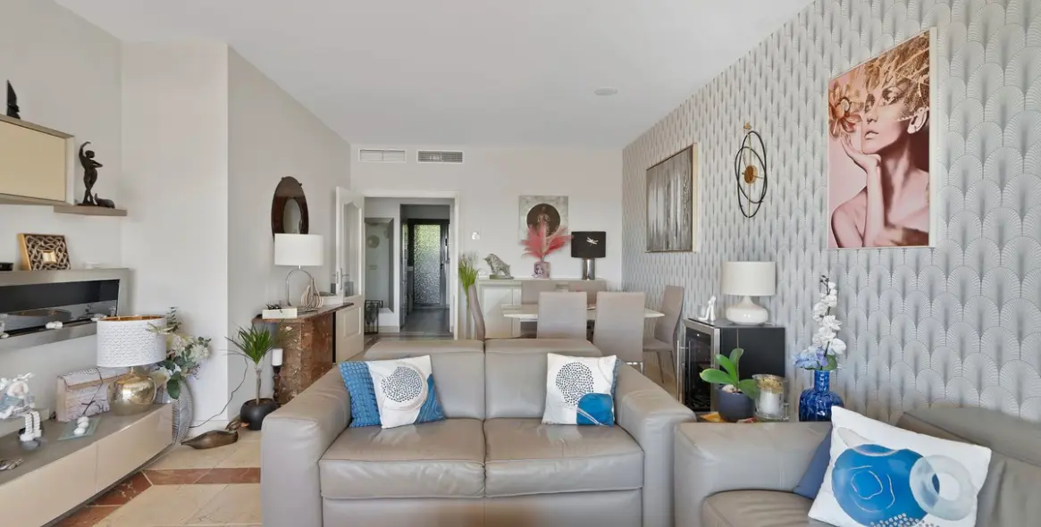 Venta de apartamento en planta media en Atalaya 7