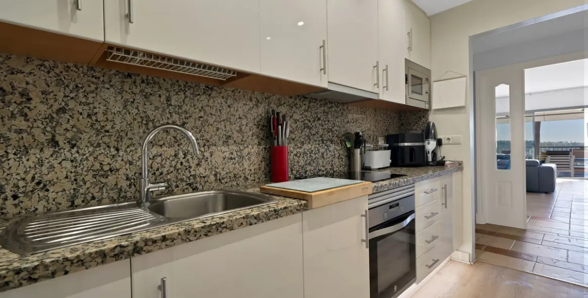 Venta de apartamento en planta media en Atalaya 14