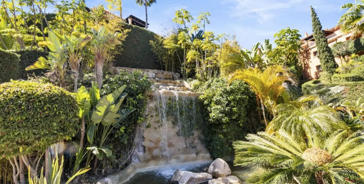 Venta de apartamento en planta media en Atalaya 40