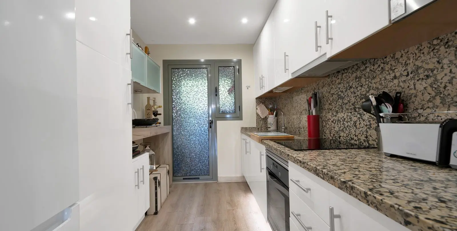 Sale of middle floor apartment in Atalaya 13