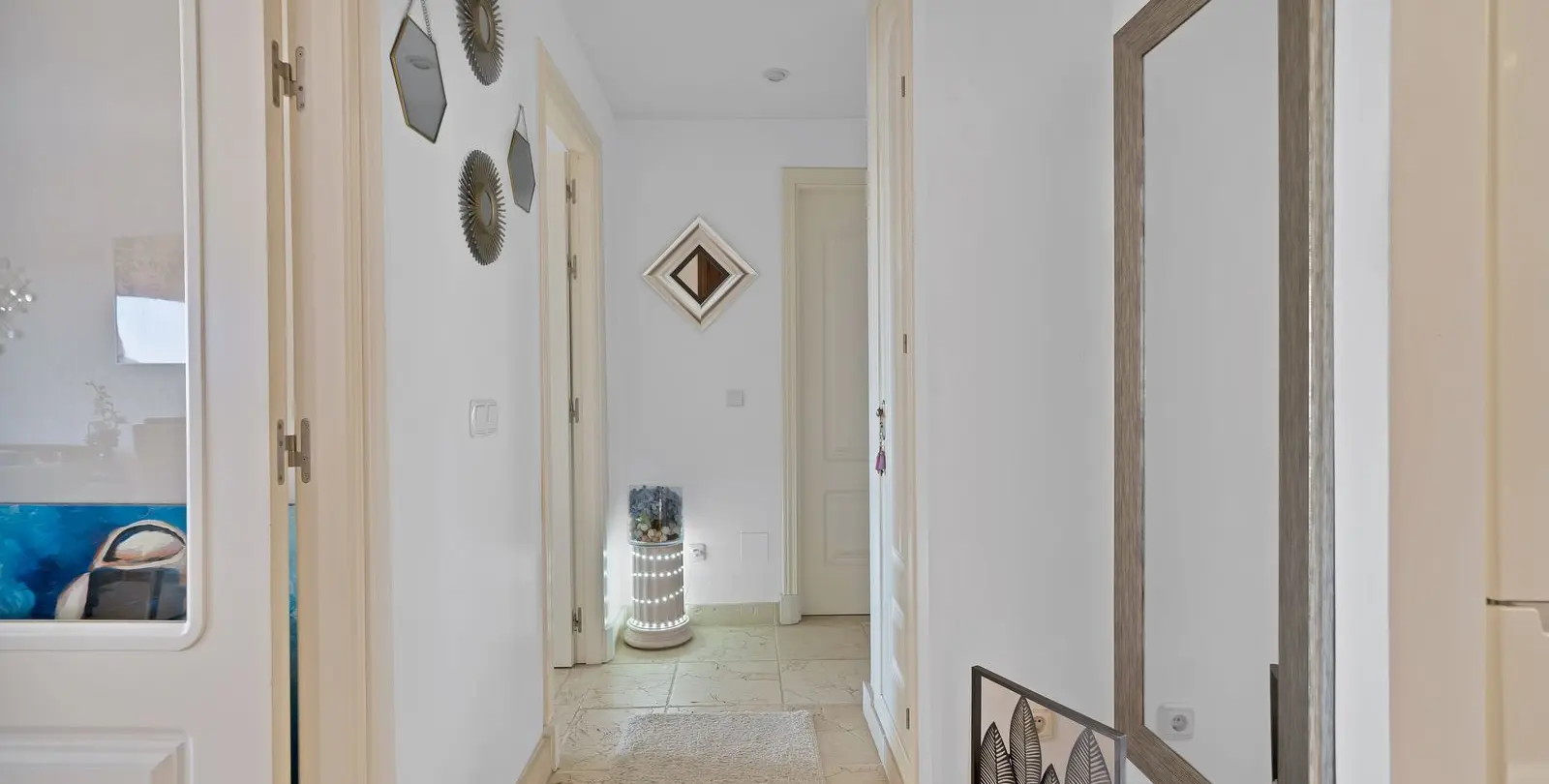 Sale of middle floor apartment in Atalaya 15