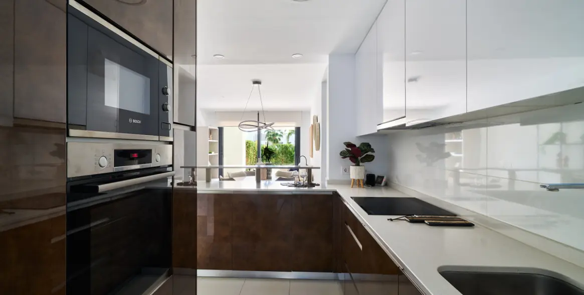 Sale of ground floor apartment in Bel Air 10