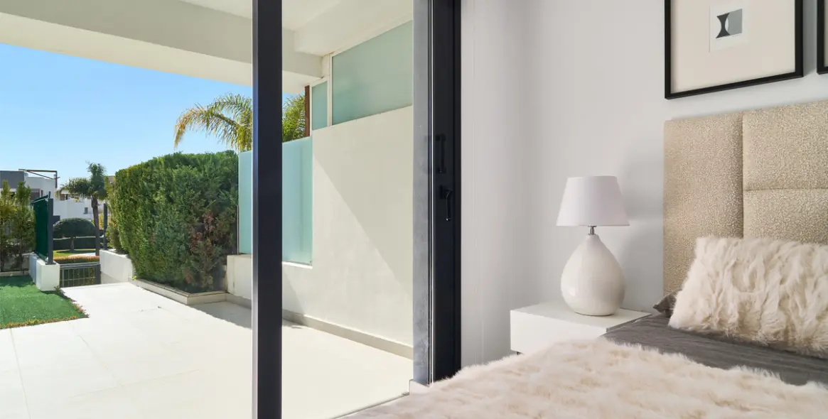 Продажа апартаментов на первом этаже в Bel Air 23