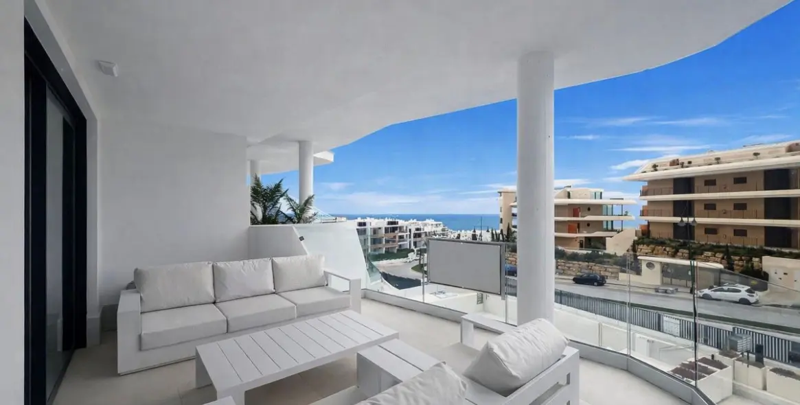 Продажа апартаментов на среднем этаже в Fuengirola 1