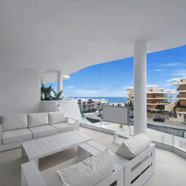 Продажа апартаментов на среднем этаже в Fuengirola