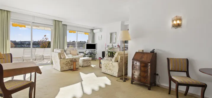 Sale of middle floor apartment in Guadalmina Alta 3