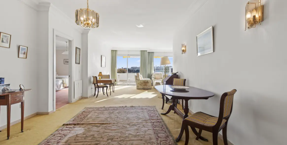 Sale of middle floor apartment in Guadalmina Alta 6