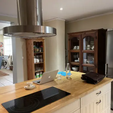 Sale of middle floor apartment in Fuengirola