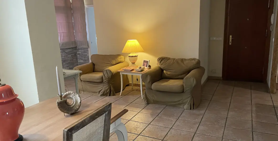 Sale of middle floor apartment in Fuengirola 7