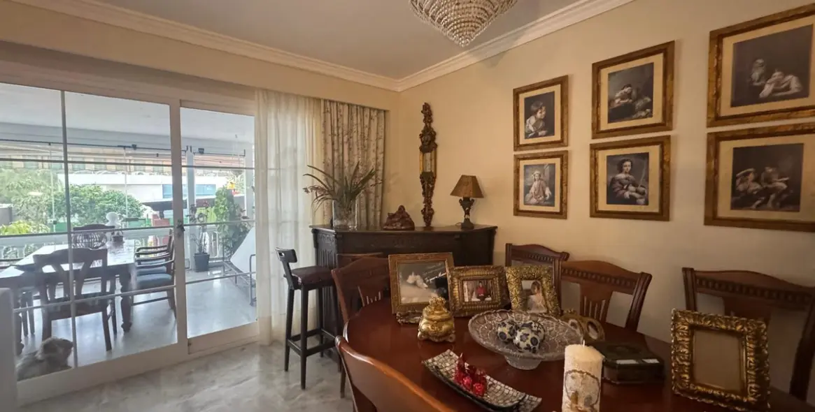 Sale of townhouse in Atalaya 4