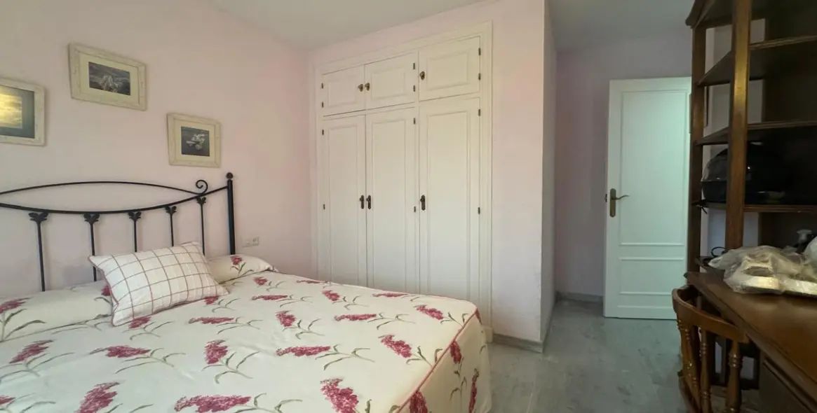 Sale of townhouse in Atalaya 12