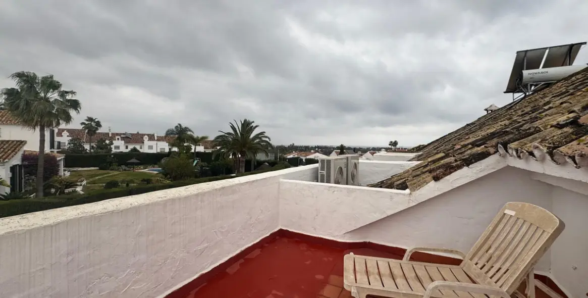Sale of townhouse in Atalaya 19