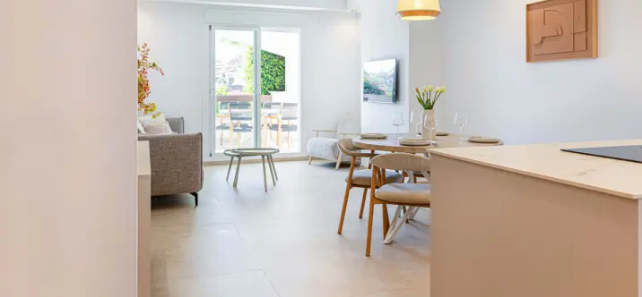 Sale of middle floor apartment in Nueva Andalucía 2