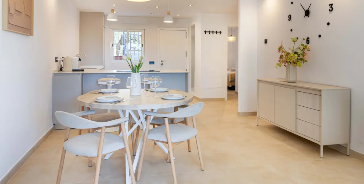 Sale of middle floor apartment in Nueva Andalucía 5