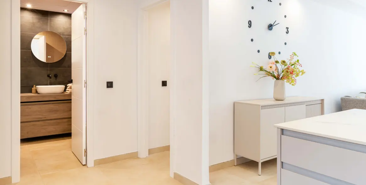 Sale of middle floor apartment in Nueva Andalucía 20