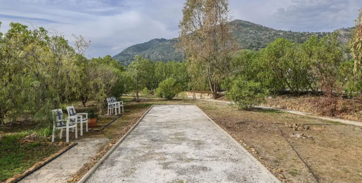 Продажа  отдельно стоящей виллы в Casarabonela 51