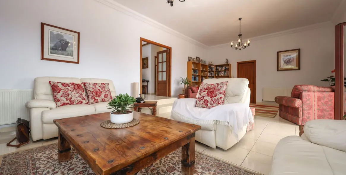 Sale of detached villa in Casarabonela 5